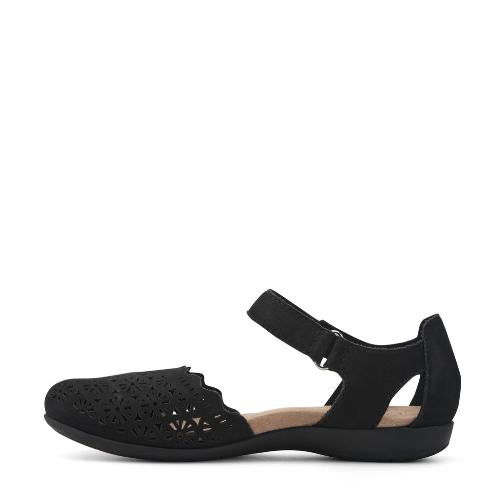 💝Bronnie Casual Slip-On Perforated Sandals